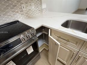 370 NW 76th Avenue 204, Margate FL 33063