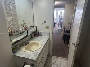 7118 Bonita Drive 704, Miami Beach FL 33141