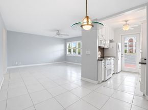 130 Doolen Court 108, North Palm Beach FL 33408