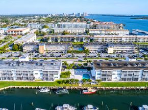 130 Doolen Court 108, North Palm Beach FL 33408