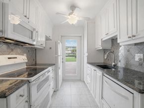 130 Doolen Court 108, North Palm Beach FL 33408