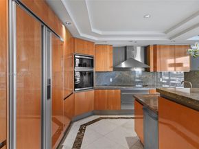 2600 Island Boulevard 1006, Aventura FL 33160