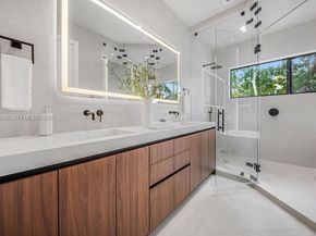 906 NE 17th Terrace, Fort Lauderdale FL 33304
