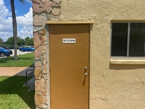 500 W Village Green Circle W 212, Palm Springs FL 33461