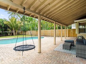1051 SW 95th Terrace, Pembroke Pines FL 33025