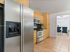 1051 SW 95th Terrace, Pembroke Pines FL 33025