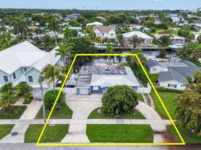 717 Robin Way, North Palm Beach FL 33408