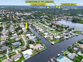 717 Robin Way, North Palm Beach FL 33408