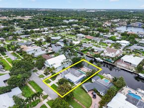 717 Robin Way, North Palm Beach FL 33408