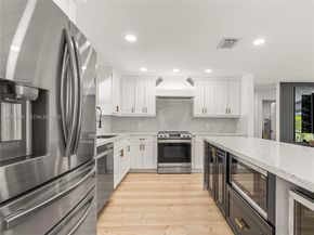 1701 SW 3rd Avenue, Pompano Beach FL 33060