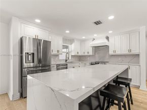 1701 SW 3rd Avenue, Pompano Beach FL 33060