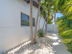 1701 SW 3rd Avenue, Pompano Beach FL 33060