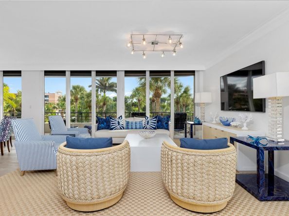120 Sunset Avenue W 3a, Palm Beach FL 33480