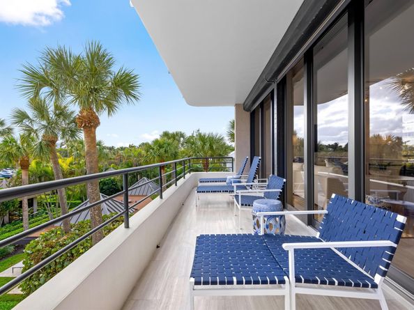 120 Sunset Avenue W 3a, Palm Beach FL 33480