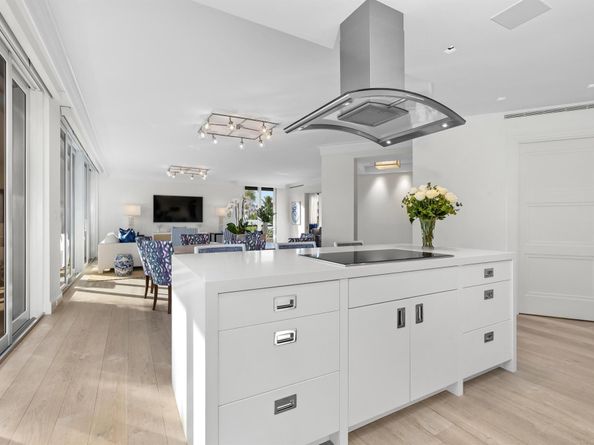 120 Sunset Avenue W 3a, Palm Beach FL 33480