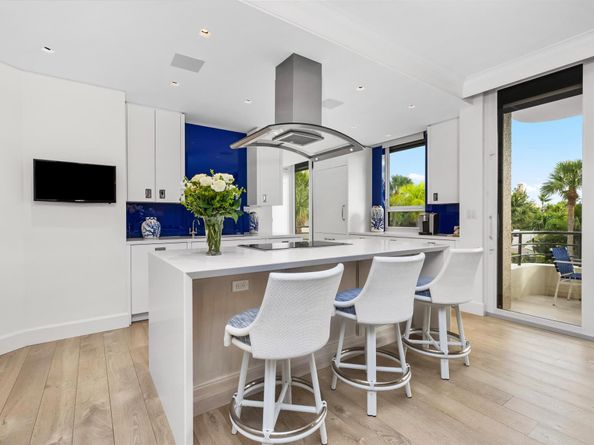 120 Sunset Avenue W 3a, Palm Beach FL 33480