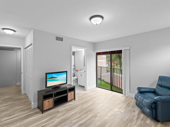 3715 Village Drive A, Delray Beach FL 33445