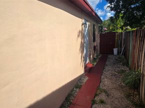 6103 Fletcher St, Hollywood FL 33023