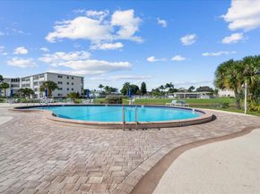 104 Wellington B, West Palm Beach FL 33417