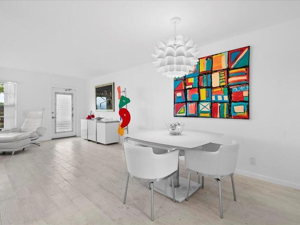 104 Wellington B, West Palm Beach FL 33417
