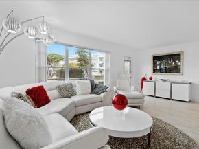 104 Wellington B, West Palm Beach FL 33417