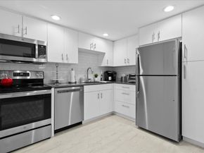 104 Wellington B, West Palm Beach FL 33417