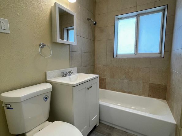 1647 NW 11th Pl, Fort Lauderdale FL 33311