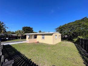 1647 NW 11th Pl, Fort Lauderdale FL 33311