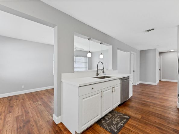 2110 SW 22nd Street, Boynton Beach FL 33426