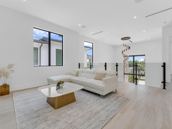 237 NE 11th Street, Delray Beach FL 33444