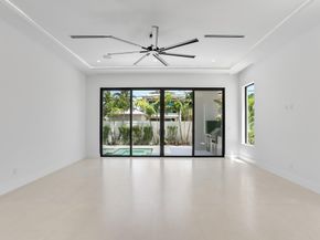 237 NE 11th Street, Delray Beach FL 33444