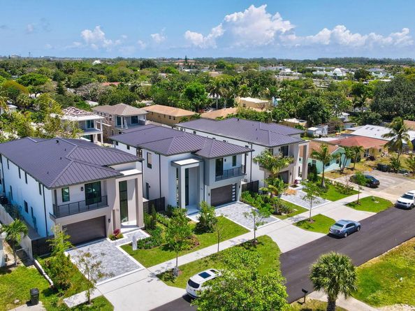 237 NE 11th Street, Delray Beach FL 33444