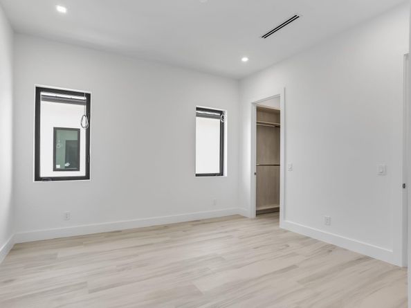 237 NE 11th Street, Delray Beach FL 33444