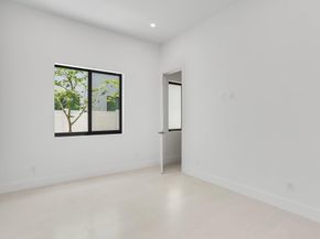 237 NE 11th Street, Delray Beach FL 33444