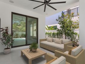 237 NE 11th Street, Delray Beach FL 33444
