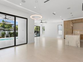 237 NE 11th Street, Delray Beach FL 33444