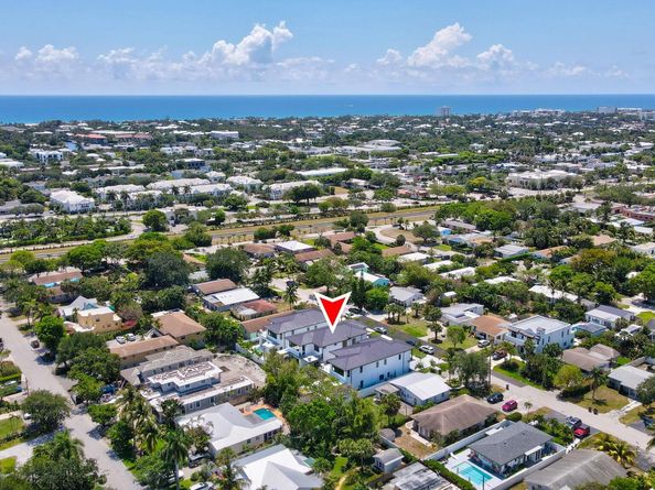 237 NE 11th Street, Delray Beach FL 33444
