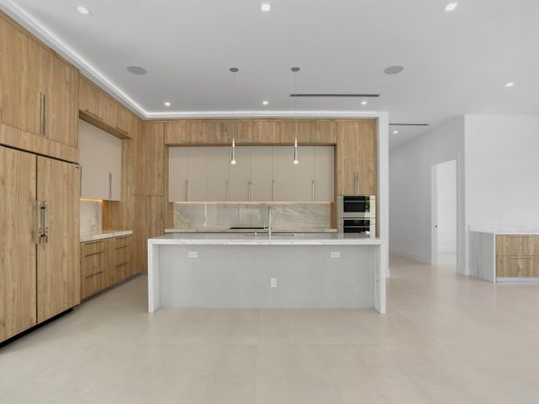 237 NE 11th Street, Delray Beach FL 33444
