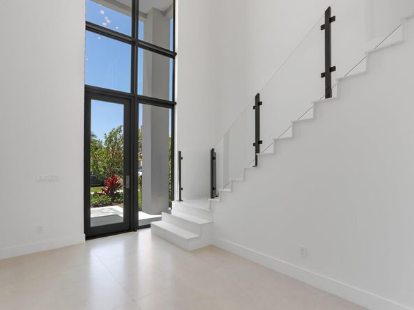 237 NE 11th Street, Delray Beach FL 33444