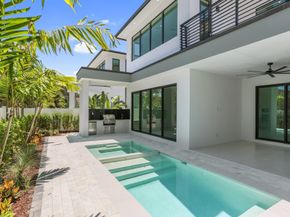 237 NE 11th Street, Delray Beach FL 33444
