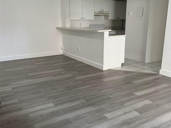 18860 NW 57th Ave 106, Hialeah FL 33015