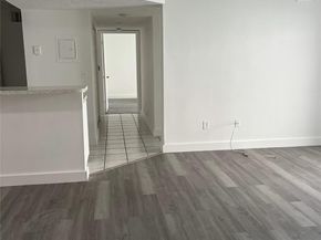 18860 NW 57th Ave 106, Hialeah FL 33015
