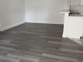 18860 NW 57th Ave 106, Hialeah FL 33015