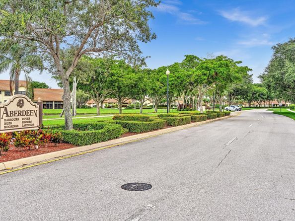 6387 Long Key Lane, Boynton Beach FL 33472