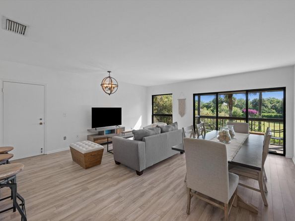 13334 Polo Club Road 304, Wellington FL 33414