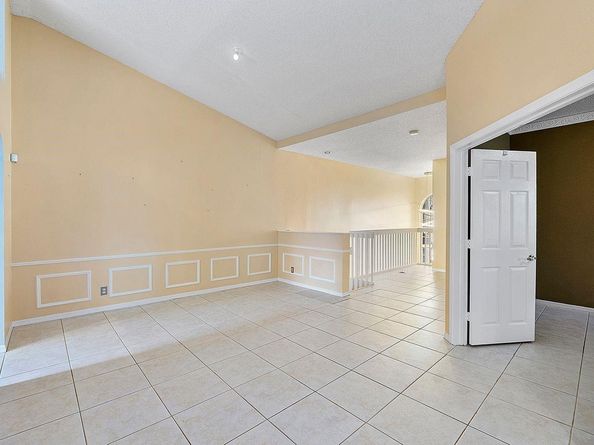 12342 NW 10th Dr D9, Coral Springs FL 33071