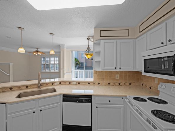 155 Galicia Way 206, Jupiter FL 33458