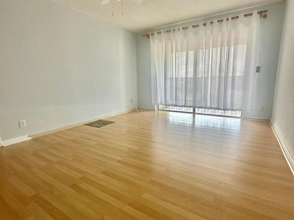 330 SE 2nd Street 501g, Hallandale Beach FL 33009