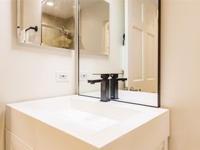 19111 Fisher Island Dr 19111, Miami Beach FL 33109