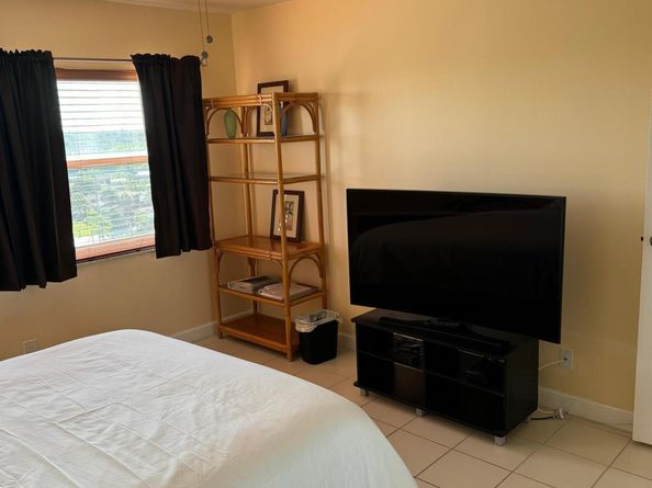 3465 Via Poinciana 806, Lake Worth FL 33467